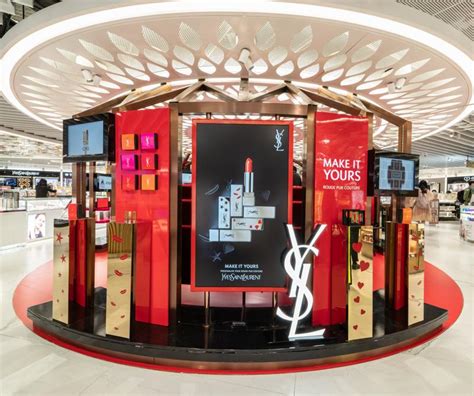 ysl pop up store hong kong|YSL Beauté debuts personalised travel retail pop.